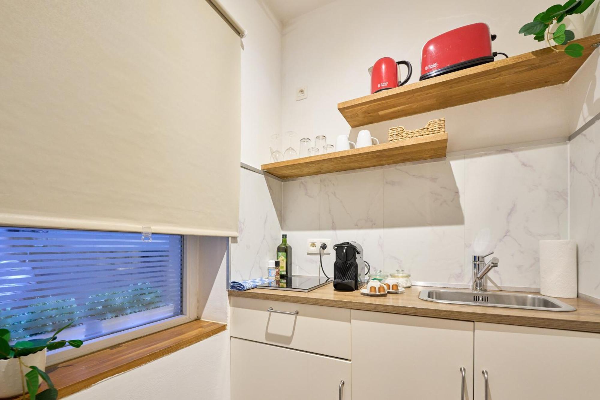 Compact & Stylish In Appartamento Bruxelles